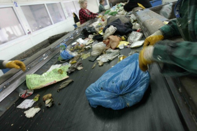 Miejskie odpady są segregowane w zakładzie Lipówka II