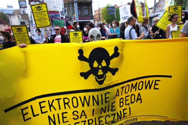 W Poznaniu odbył się protest przeciw budowie w Polsce elektrowni atomowej