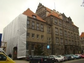 Budynek Politechniki Wrocławskiej już po remoncie (ZDJĘCIA)