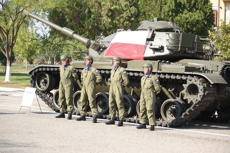 Polskie wojsko odebrało czołgi z Grecji dla Muzeum Broni Pancernej [NOWE ZDJĘCIA]