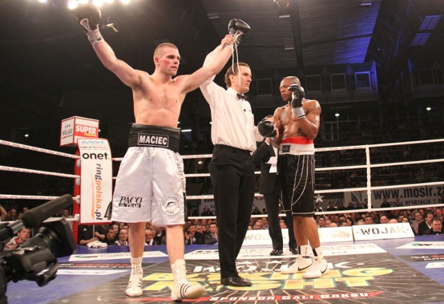 Łukasz Maciec swoją ostatnią walkę stoczył 21 kwietnia 2012 roku na gali Wojak Boxing Night w Zabrzu, pokonując jednogłośnie na punkty Nigeryjczyka Anthony Ukeha