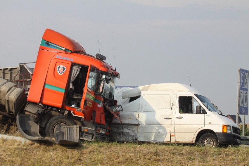 Katowice: Policjanci pokażą zdjęcia z wypadków w SCC [DRASTYCZNE ZDJĘCIA]