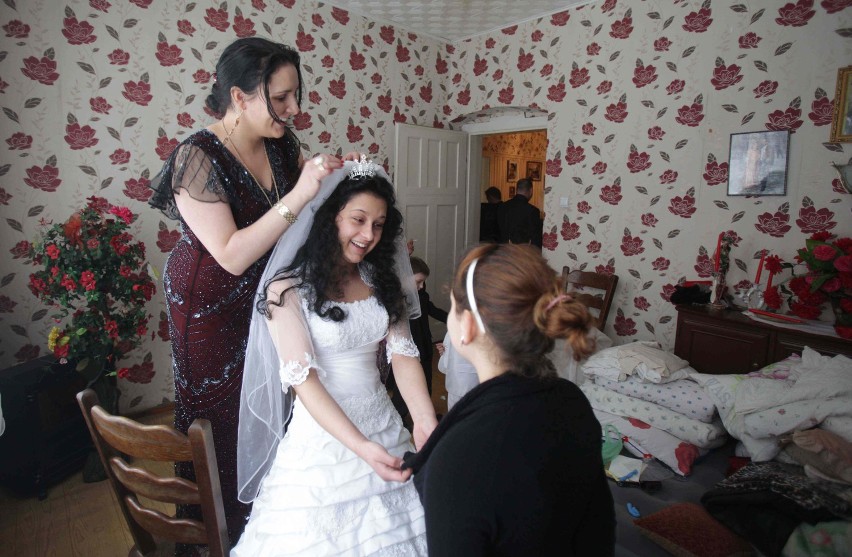 Romowie wiedzą, jak się bawić, czyli wielkie wesele w Rudzie Śląskiej [ZDJĘCIA]