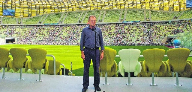 Premier Donald Tusk jest częstym gościem na stadionie PGE Arena. Powodzenie Euro 2012 ma wzmocnić jego pozycję