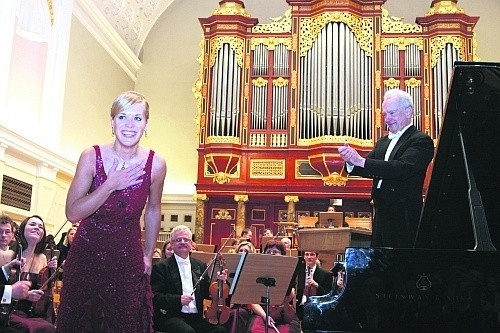 Olga Kern zebrała brawa nie tylko od publiczności, ale też od dyrygenta