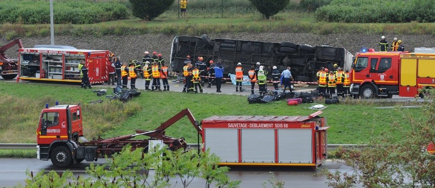 Wypadek autokaru we Francji: 2 osoby nie żyją. Na pokładzie pasażerowie z Katowic