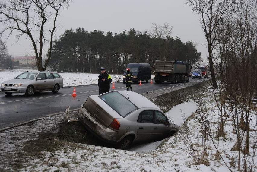 Do 7 kolizji i wypadku doszło w środę w Bełchatowie i...