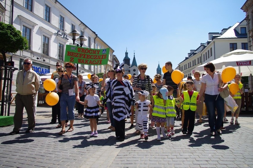 Lubelski Marsz Zebry: Przedszkolaki przeszły przez deptak (ZDJĘCIA)