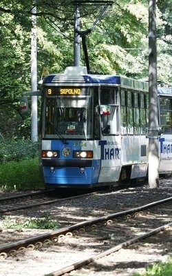 Tramwaje wreszcie wrócą na Sępolno. Torowisko i trakcja są już dobre