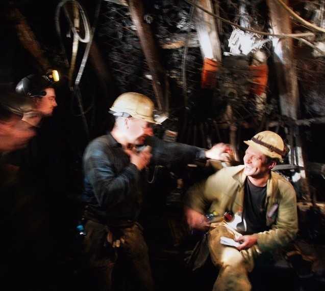 Polski górnik zarabia nieźle, ale nie każdy wziąłby tę robotę