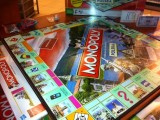 Zobacz, jak wygląda polska edycja słynnej gry Monopoly [ZDJĘCIA]