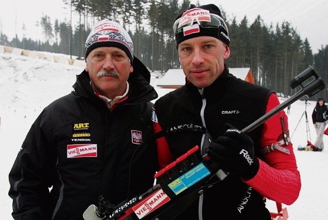Współpraca Tomasza Sikory z trenerem Romanem Bondarukiem (z lewej) dobiegła już końca