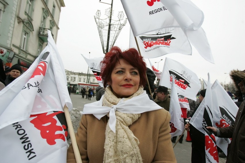 Strajk generalny na Patelni w Sosnowcu: &quot;Donald Tusk - kup se mózg&quot; [ZDJĘCIA, WIDEO]