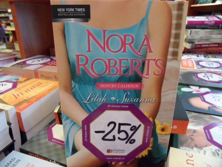 Książki Nory Roberts to połączenie romansu, powieści...