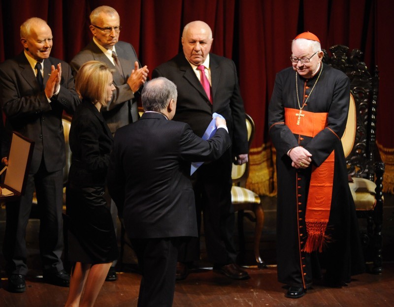 Order Orła Białego dla kardynała Gulbinowicza