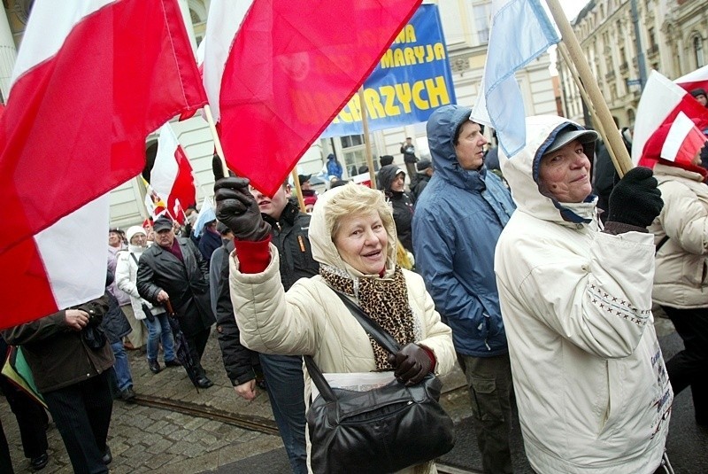 Demonstranci z PiS zablokowali centrum Wrocławia (ZDJĘCIA, FILMY)