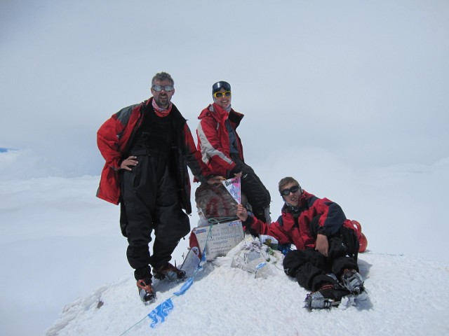 Elbrus 2010. Do Korony Ziemi brak im już tylko zdobycia dwóch gór