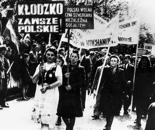 Wielka manifestacja polskości w Kłodzku zorganizowana 5 maja 1946 roku