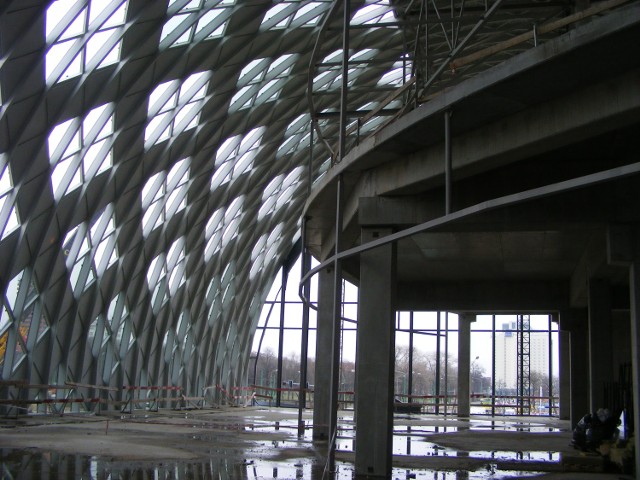 Na budowie Poznań City Center i dróg dojazdowych do przyszłej galerii, a także dworca kolejowego i autobusowego