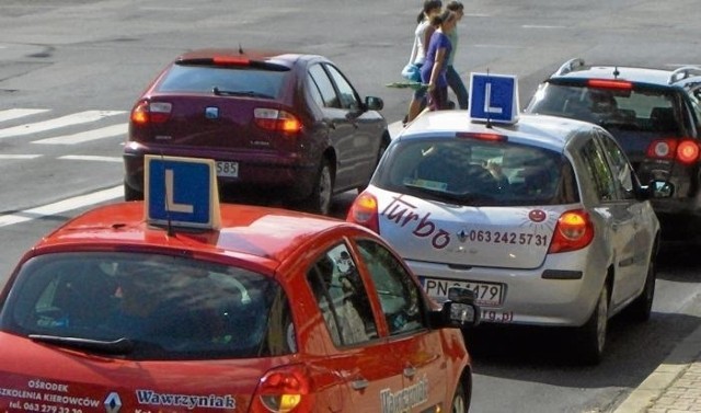 Stres powoduje, że egzaminy na prawo jazdy przerywane są głównie w jeździe miejskiej