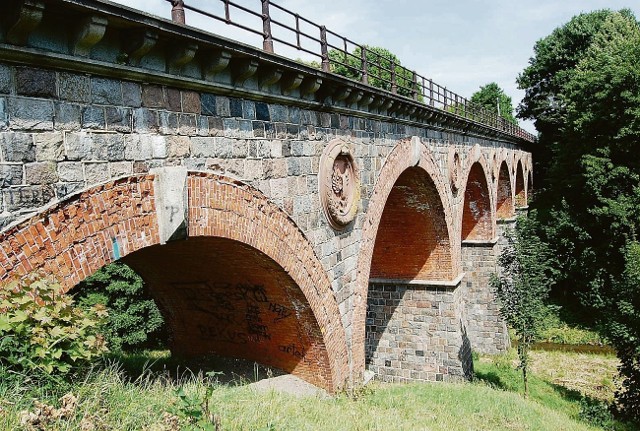 Most nad rzeką Borują w Bytowie należy do najcenniejszych zabytków infrastruktury kolejowej na Pomorzu