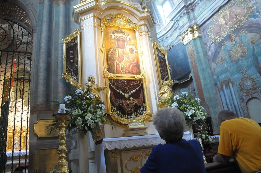 Rocznica cudu w katedrze: Matka Boska zapłakała (WIDEO)