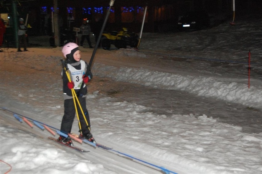 Narciarska rywalizacje nie tylko na południu Polski. Zawody narciarskie na Wierzycy [FOT+FILM]