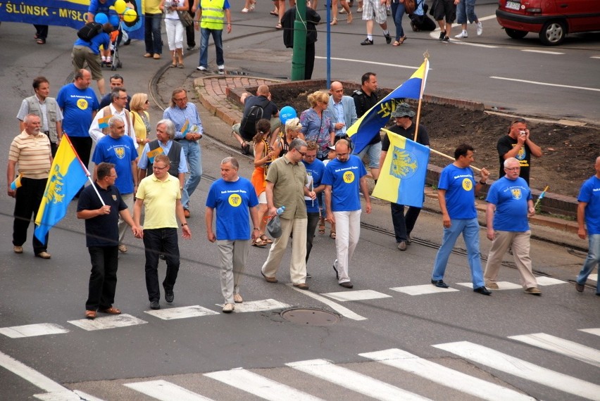 V Marsz Autonomii Śląska zgromadził 2,5 tysiąca osób [ZDJĘCIA]