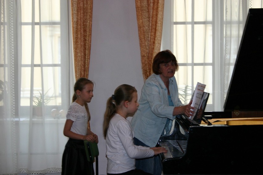 Koncert uczniów lubelskiej szkoły muzycznej dla amerykańskich filmowców