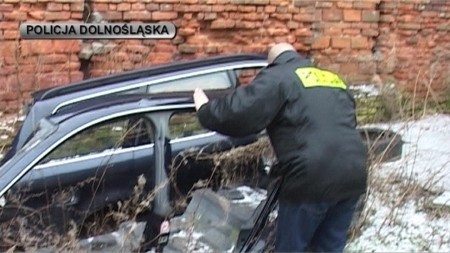 Wrocław: Kradli luksusowe auta z zamkniętych parkingów (ZDJĘCIA, FILM)