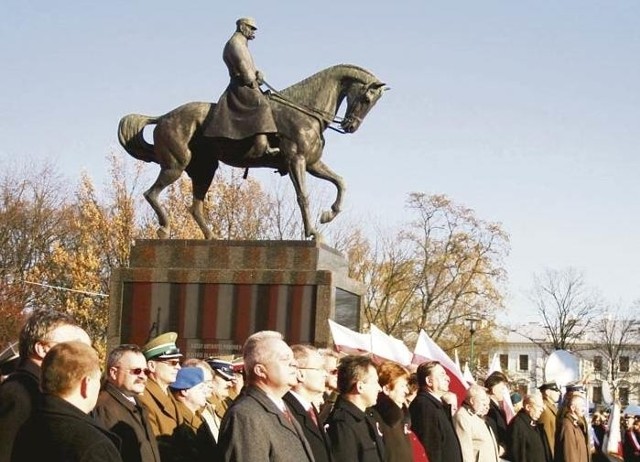 Od kilku miesięcy pomnik jest przedmiotem kłótni.