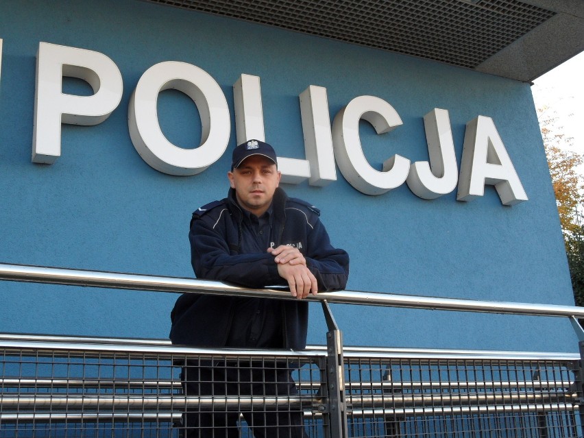 Sierżant Rafał Kudzia pracuje w żorskiej policji od sierpnia 2010 roku. Ma wiele sukcesów w pracy