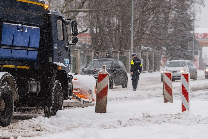 Gwałtowne opady śniegu w Wałbrzychu