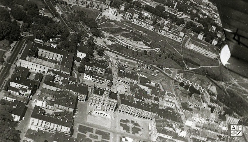 1974 , Widok na Rynek Wielki i zamojską starówkę