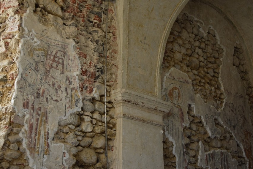 Gotyckie freski w kościele św. Józefa w Sadowie