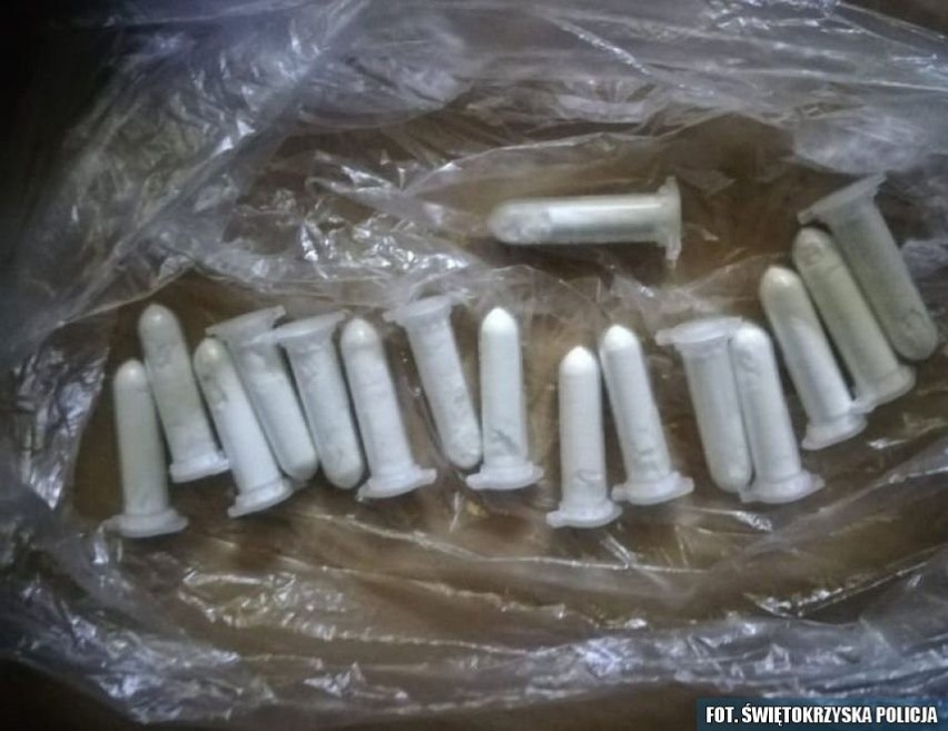 Areszty za narkotyki. Kieleccy policjanci przejęli kilogramy zakazanych substancji