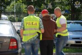 KMP Słupsk: Rozbili grupę okradającą salony optyczne we Francji [FILM]