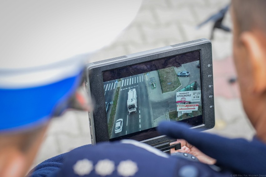 Policyjny dron obserwował ulice Piły. Zarejestrował ponad 40 wykroczeń 