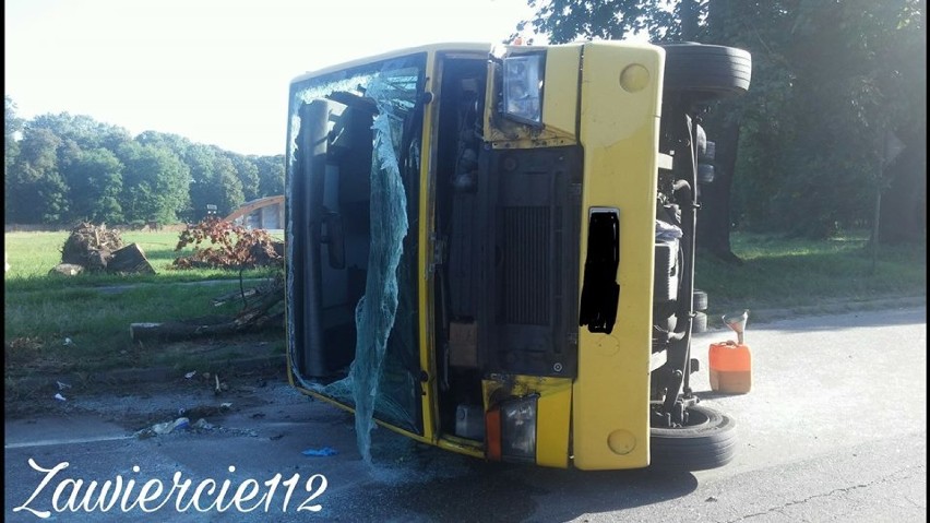 Wypadek busa w Szczekocinach