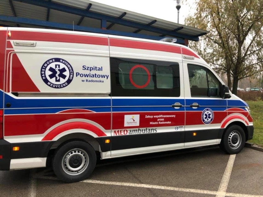 Szpital Powiatowy w Radomsku ma nowy ambulans. Miasto dołożyło 200 tys. zł