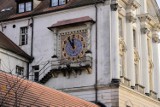 Zabytkowy poznański zegar mozaikowy zostanie naprawiony