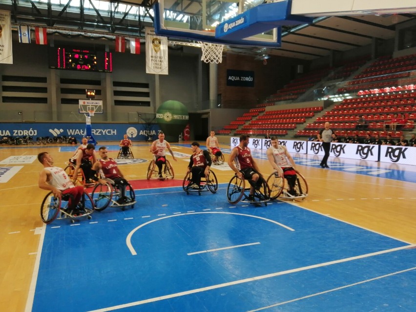 W Wałbrzych zaczął się Międzynarodowy Turniej Koszykówki na...