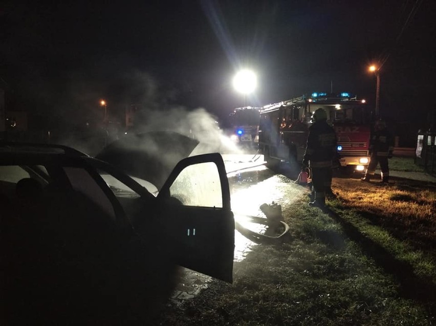 W sobotę wieczorem w Przyprostyni spłonął samochód