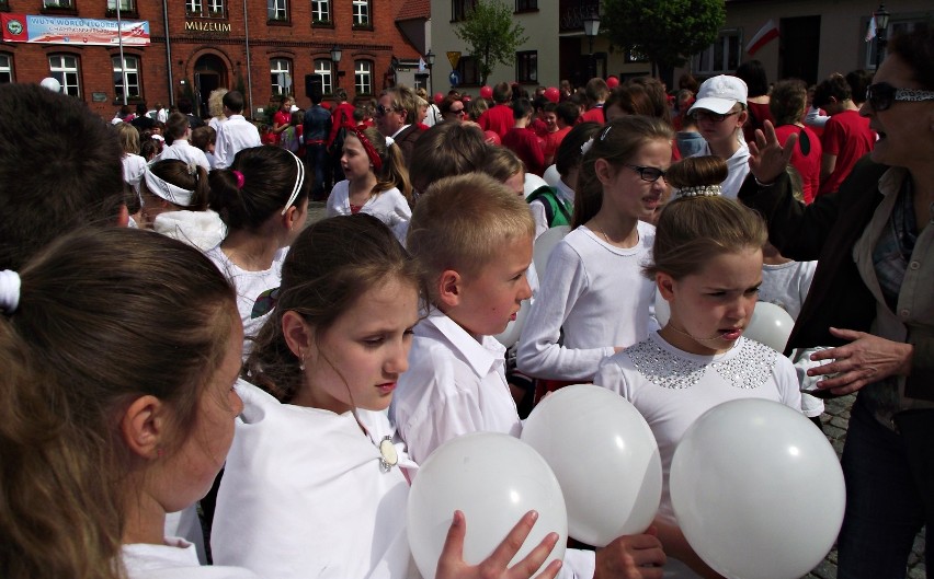 Dzień Flagi Rzeczypospolitej Polskiej - happening  2014 [Zdjęcia