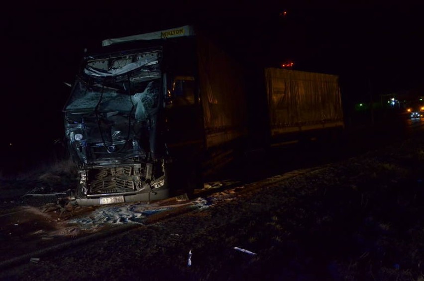 Wypadek pod Bełchatowem. 15 osób zostało rannych