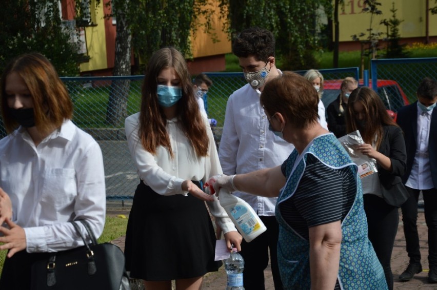 Egzamin ómoklasistów w Szkole Podstawowej nr 8 w Bełchatowie