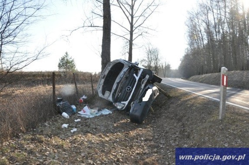 Wypadek Busa w pobliżu miejscowości Wejdyki