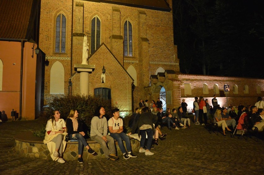 Kino plenerowe na zakończenie I Jarmarku Norbertańskiego w Żukowie - ZDJĘCIA