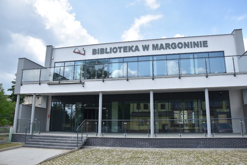 Nowa biblioteka w Margoninie: Zobaczcie jak wygląda [ZDJĘCIA]