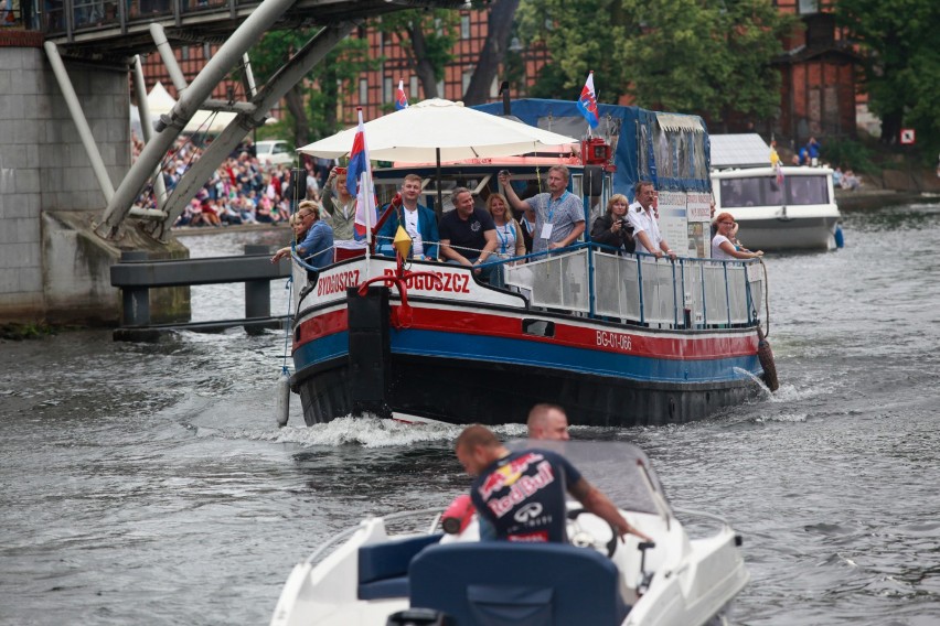 Na 10. Bydgoski Festiwal Wodny „Ster na Bydgoszcz” 53°N,...